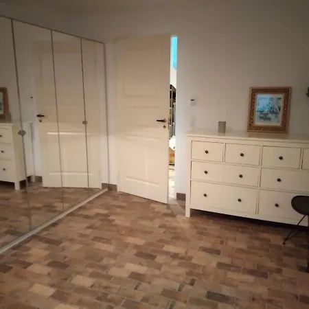 Apartamento Self-contained In A House In